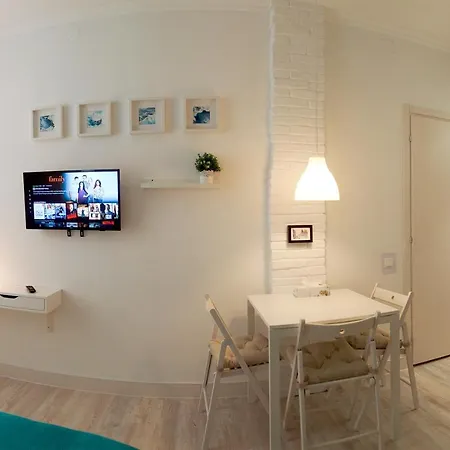 Apartmaji Diversorio Izola Exterior foto